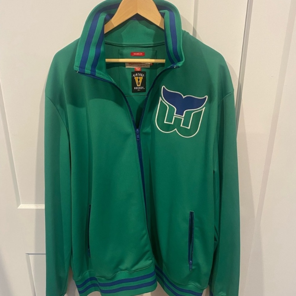 Hartford Whalers mitchell & ness jacket